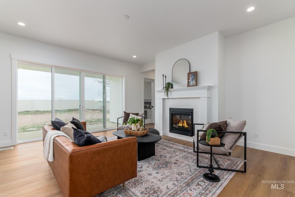 Photo of 9131 W Moonglade St, Star, ID 83669 (MLS # 98979746)