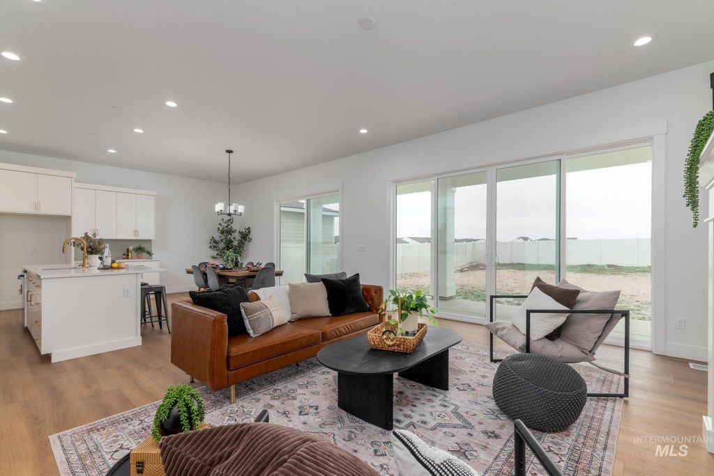 Photo of 9131 W Moonglade St, Star, ID 83669 (MLS # 98979746)