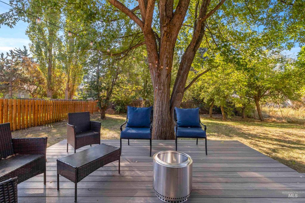Photo of 1961 Ilene Drive, Moscow, ID 83843 (MLS # 98962773)