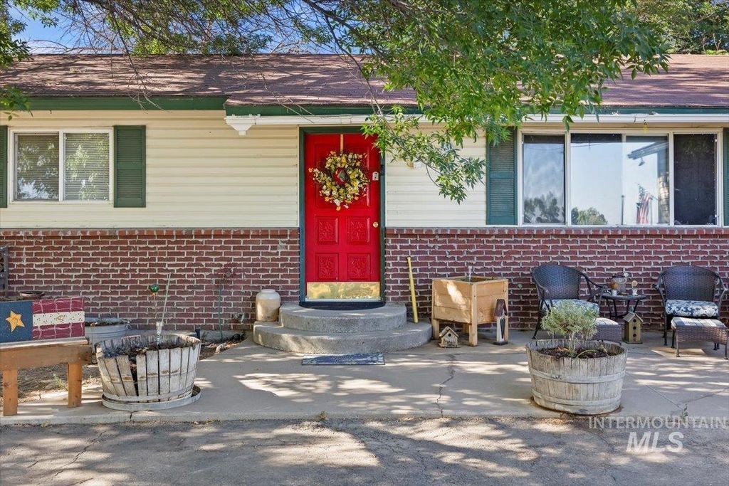 Photo of 3099 3400 N, Twin Falls, ID 83301 (MLS # 98958135)