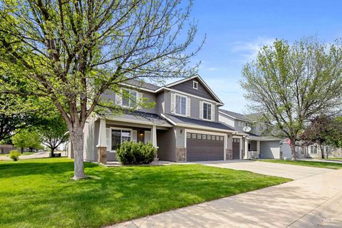 Photo of 3273 N Elmstone Ave, Meridian, ID 83646 (MLS # 98985016)