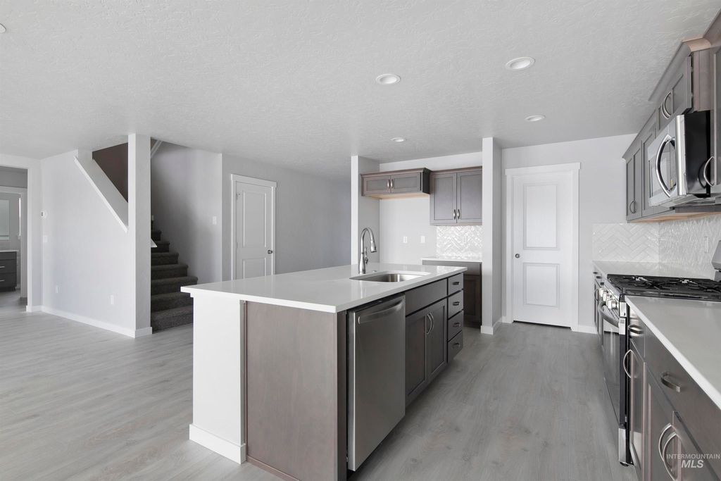 Photo of 4321 Solitude Way, Caldwell, ID 83605 (MLS # 98980421)