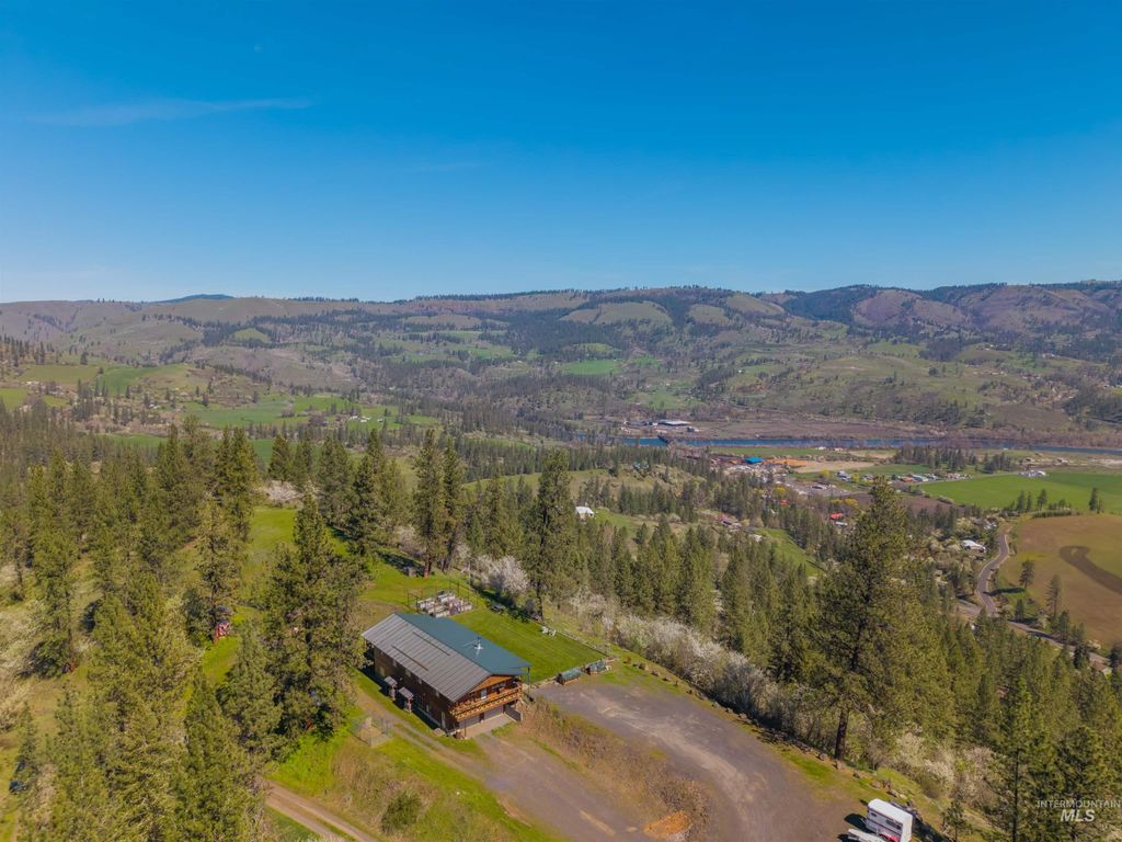 Photo of 3238 Hwy 64, Kamiah, ID 83536 (MLS # 98984174)
