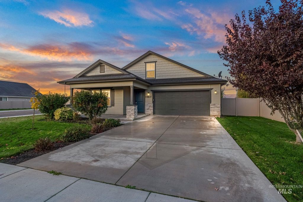 Photo of 15837 N N Limestone Way, Nampa, ID 83651 (MLS # 98965953)