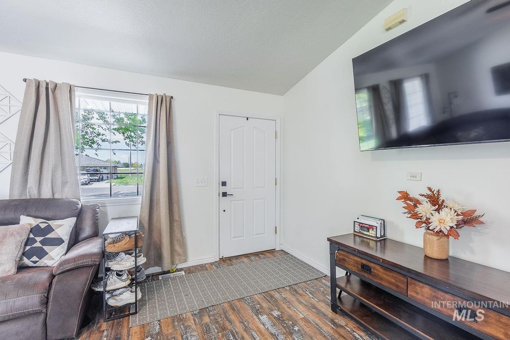Photo of 1106 Nw 24th St, New Plymouth, ID 83619 (MLS # 98984317)