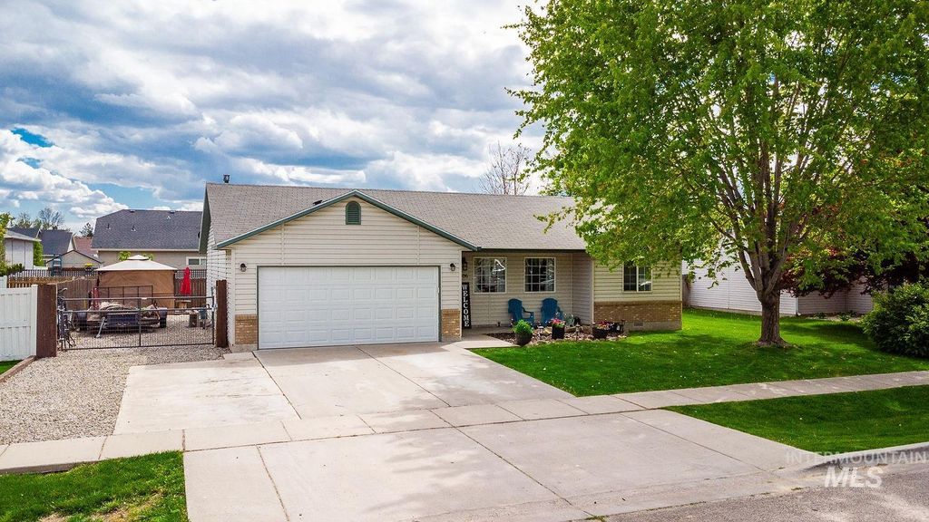 Photo of 1106 Nw 24th St, New Plymouth, ID 83619 (MLS # 98984317)