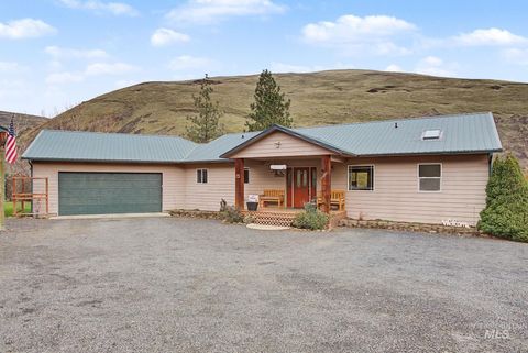 Photo of 20485 Cottontail Lane, Culdesac, ID 83524 (MLS # 98975260)