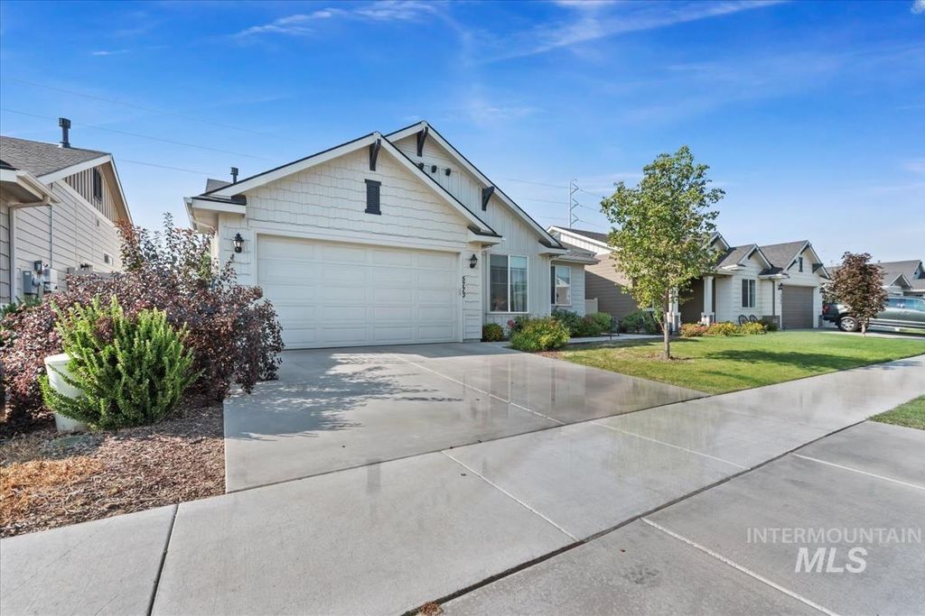 Photo of 5773 W Riva Capri St, Meridian, ID 83646 (MLS # 98974801)