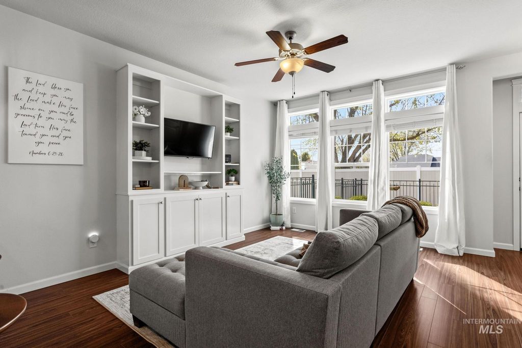 Photo of 4372 N Five Mile Road, Boise, ID 83713 (MLS # 98981429)