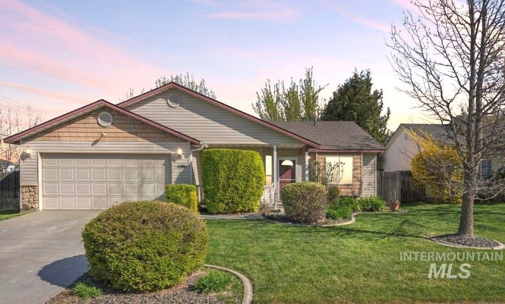 Photo of 11980 Colonial Dr, Caldwell, ID 83605 (MLS # 98981288)