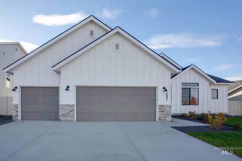 Photo of 2641 E Night Rider Dr, Kuna, ID 83634 (MLS # 98941944)