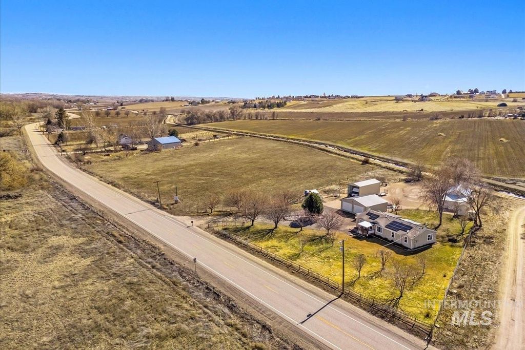 Photo of 12571 Lake Shore Dr, Nampa, ID 83686 (MLS # 98976279)