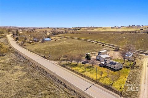 Photo of 12571 Lake Shore Dr, Nampa, ID 83686 (MLS # 98976279)