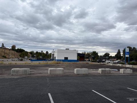 Photo of TBD W Chinden, Garden City, ID 83714 (MLS # 98963887)