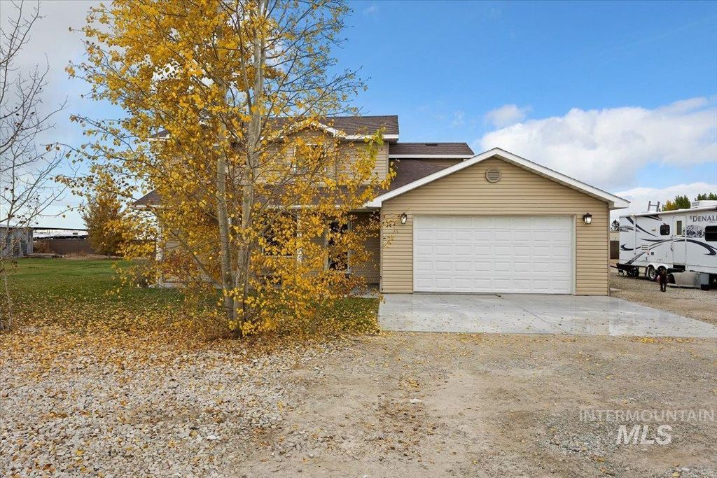 Photo of 491 100 S, Paul, ID 83347 (MLS # 98966900)