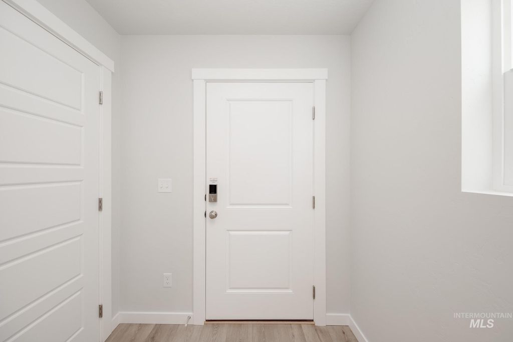 Photo of 234 Caribou Ct, Horseshoe Bend, ID 83629 (MLS # 98966365)