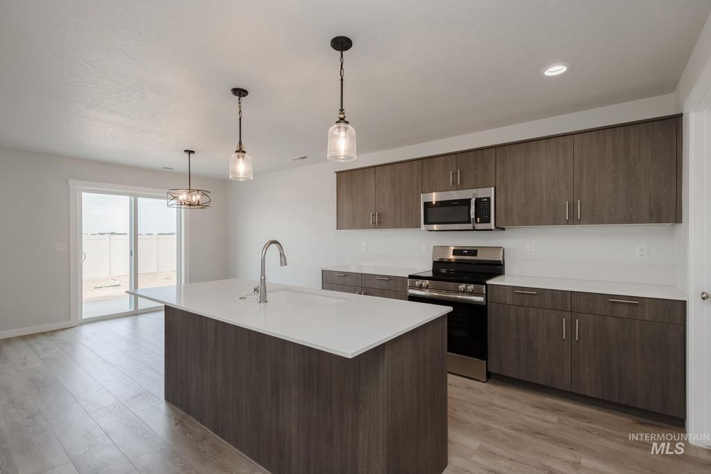 Photo of 234 Caribou Ct, Horseshoe Bend, ID 83629 (MLS # 98966365)