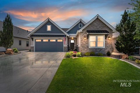 Photo of 8111 W Corinthia St, Eagle, ID 83616 (MLS # 98986418)