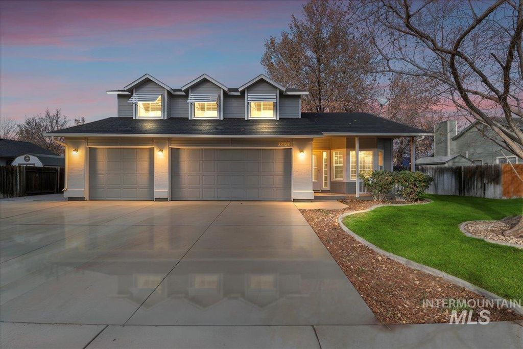 Photo of 2628 W Leonard St, Meridian, ID 83642 (MLS # 98968697)