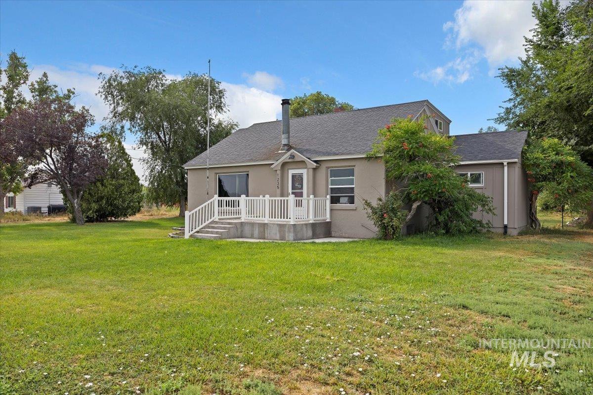 1235 South Park Ave W