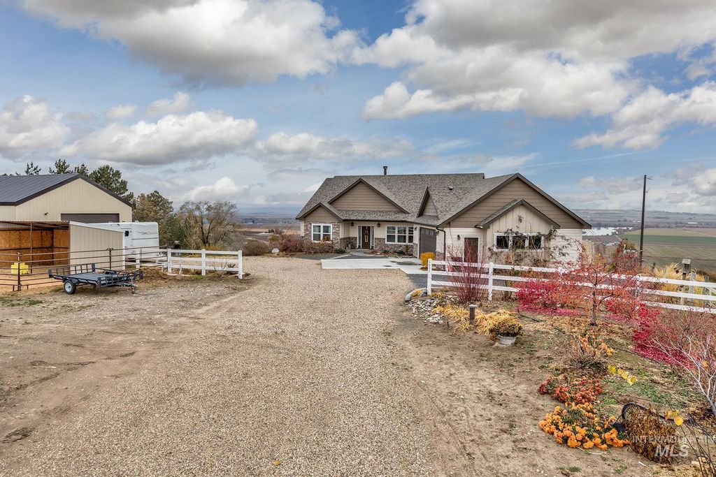 Photo of 5631 Sunset, Fruitland, ID 83619 (MLS # 98968467)