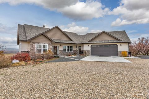 Photo of 5631 Sunset, Fruitland, ID 83619 (MLS # 98968467)