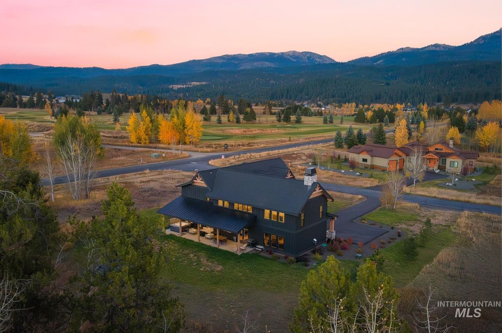 Photo of 201 W Jug Road, McCall, ID 83638 (MLS # 98925457)