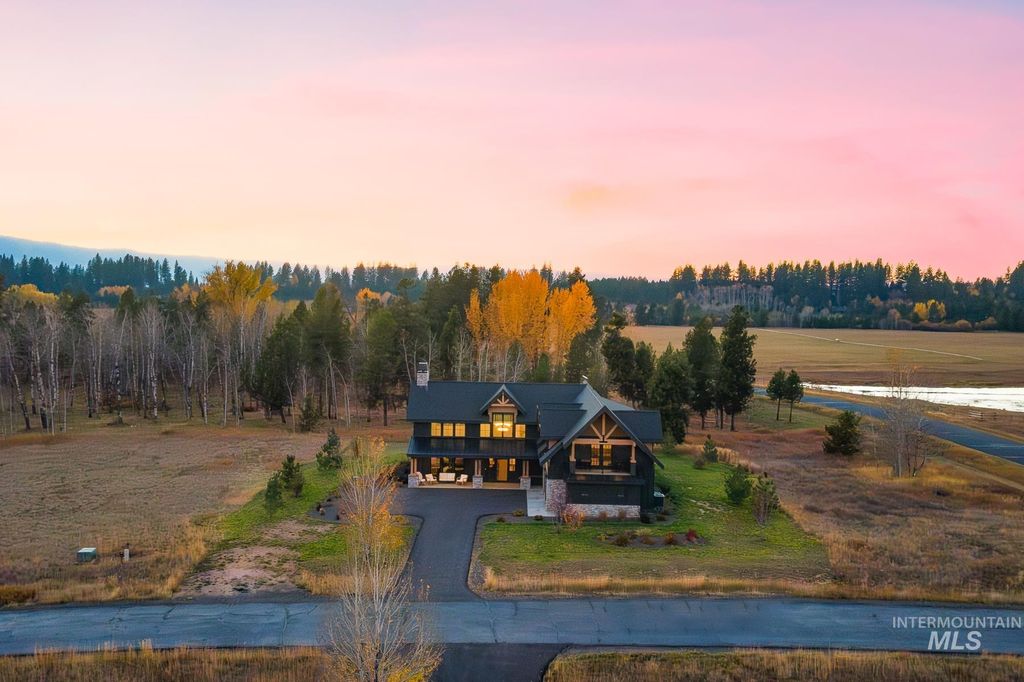 Photo of 201 W Jug Road, McCall, ID 83638 (MLS # 98925457)