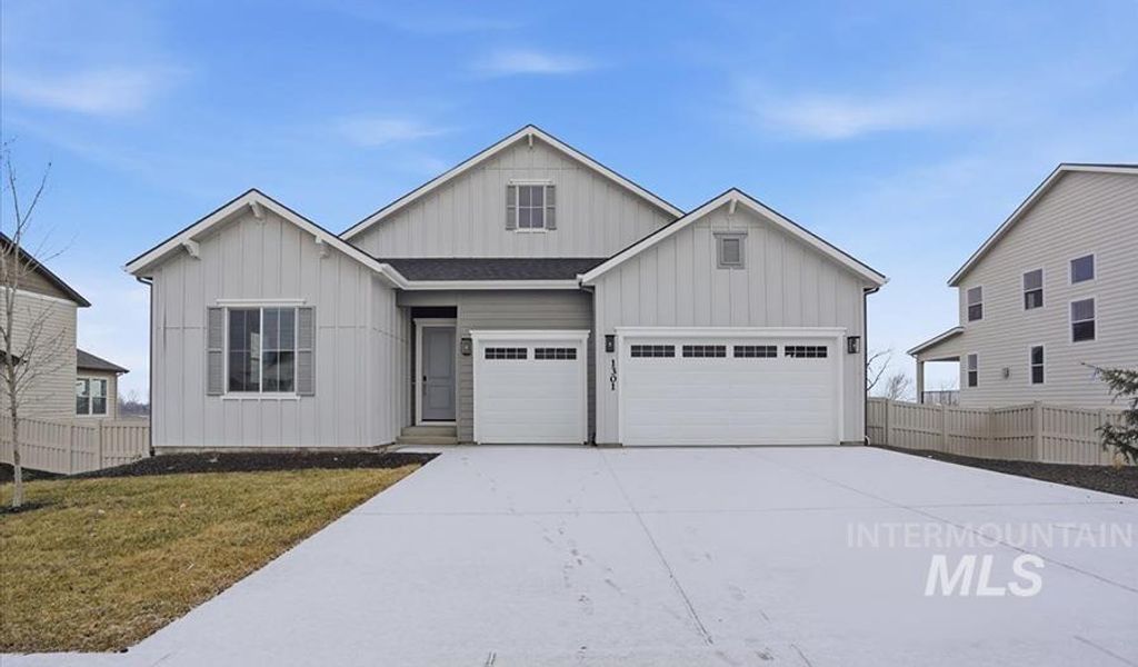 Photo of 1301 White Cliffs St, Middleton, ID 83644 (MLS # 98973364)