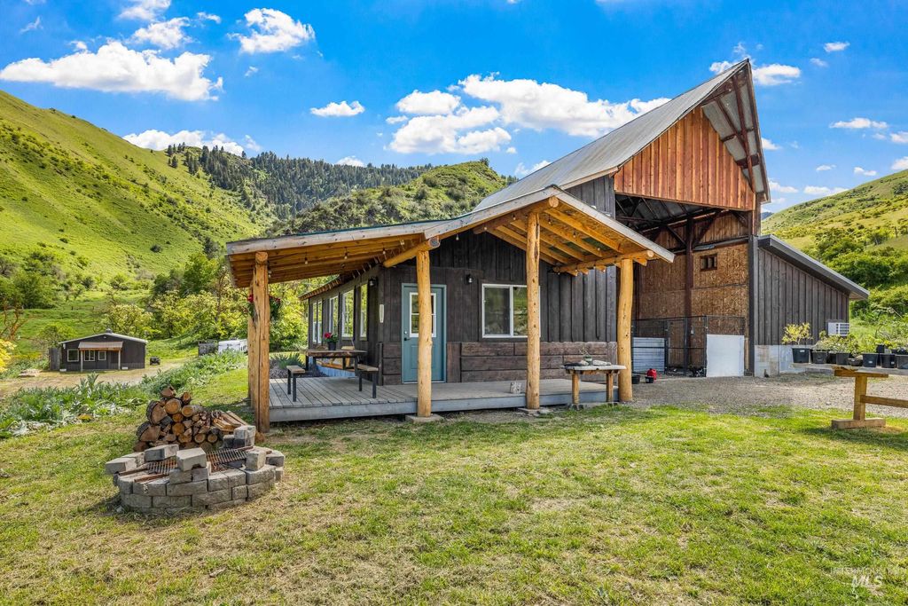 Photo of 255 Seven U Ranch Road, Lucile, ID 83542 (MLS # 98948370)