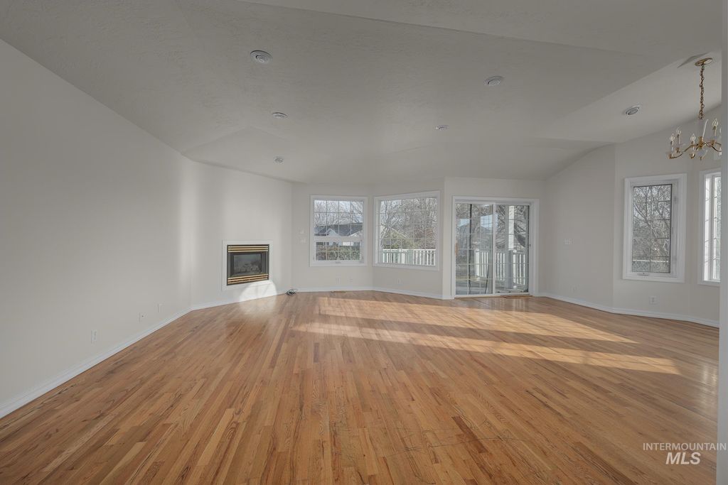 Photo of 1063 NW 2nd Ave, Ontario, OR 97914 (MLS # 98974873)