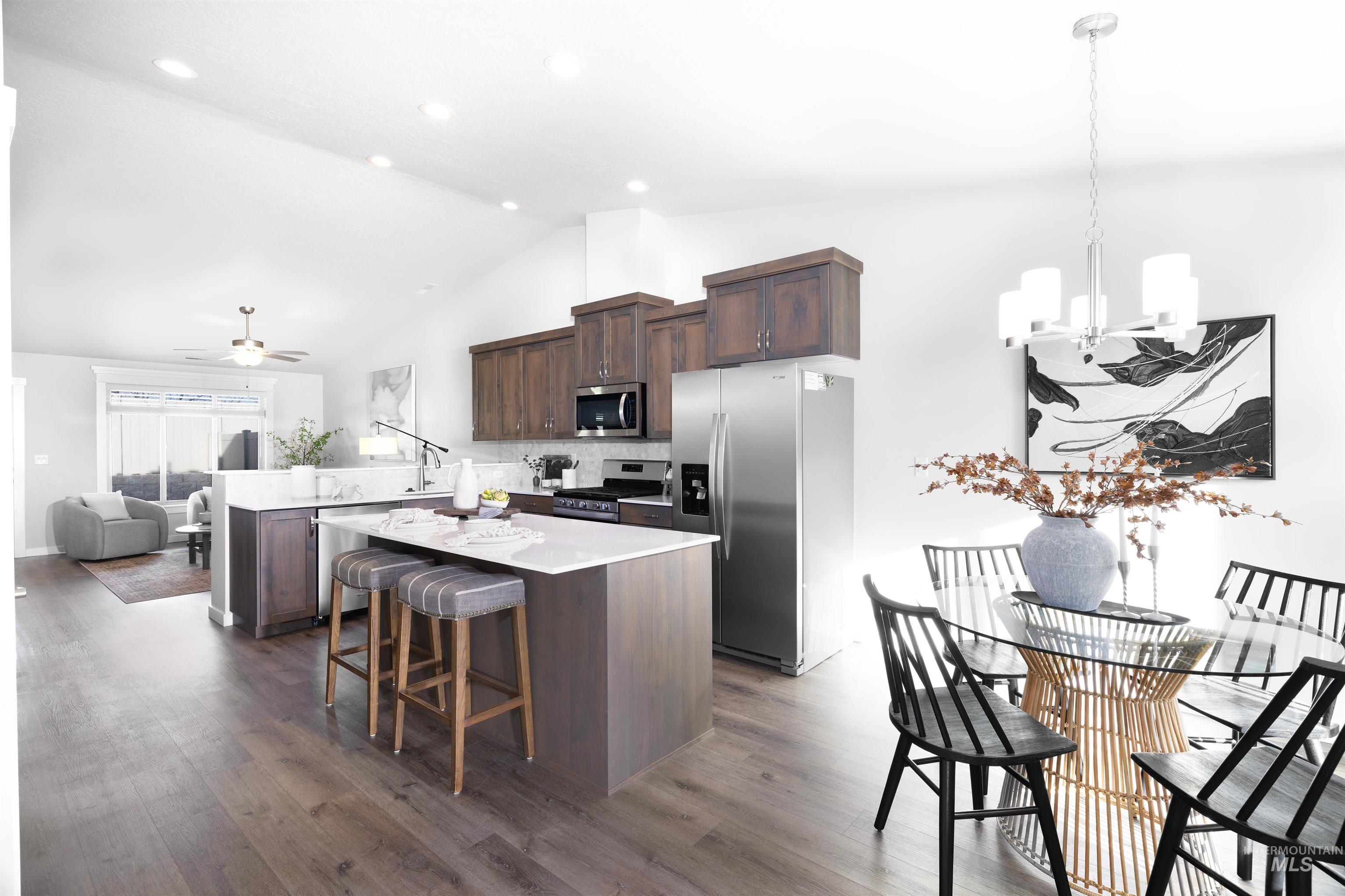 1582 W Windswept Dr