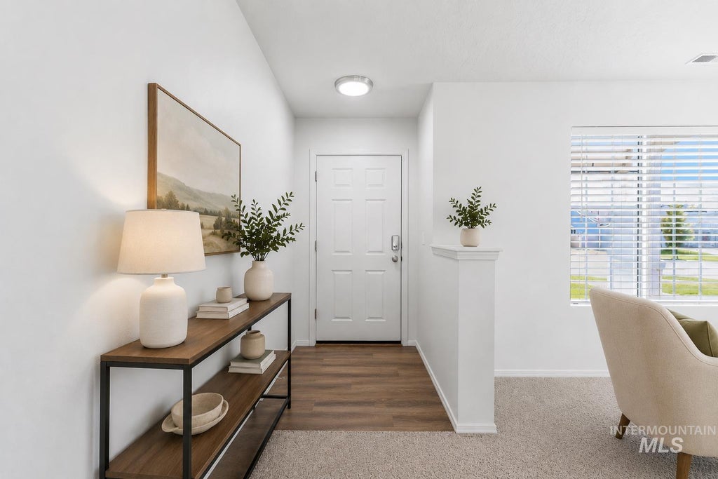 Photo of 1802 E Kentucky Ave, Nampa, ID 83686 (MLS # 98987963)