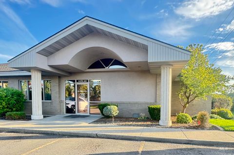 Photo of 844 Washington St N St #100, Twin Falls, ID 83301 (MLS # 98967016)