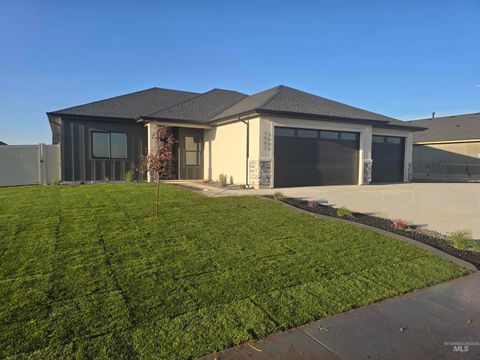 Photo of 976 Canal Street, Twin Falls, ID 83301 (MLS # 98974699)