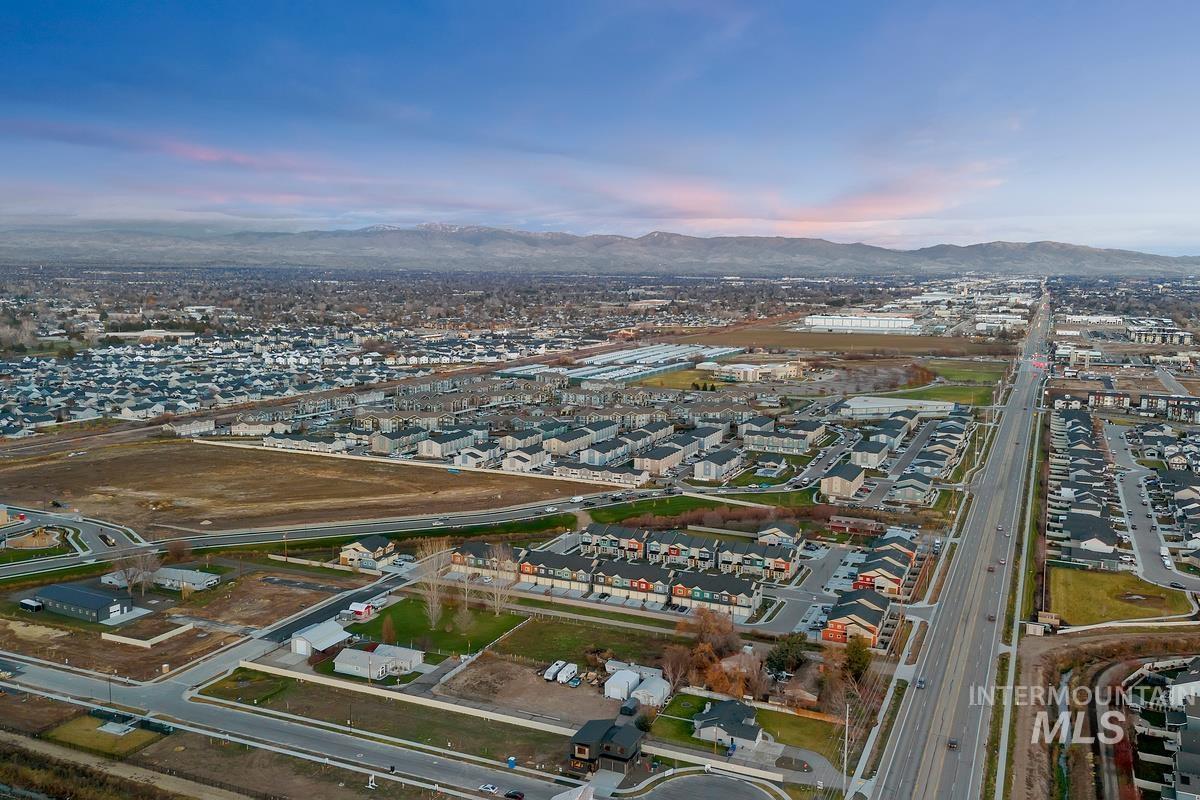 76 N Feather Reed Ave.