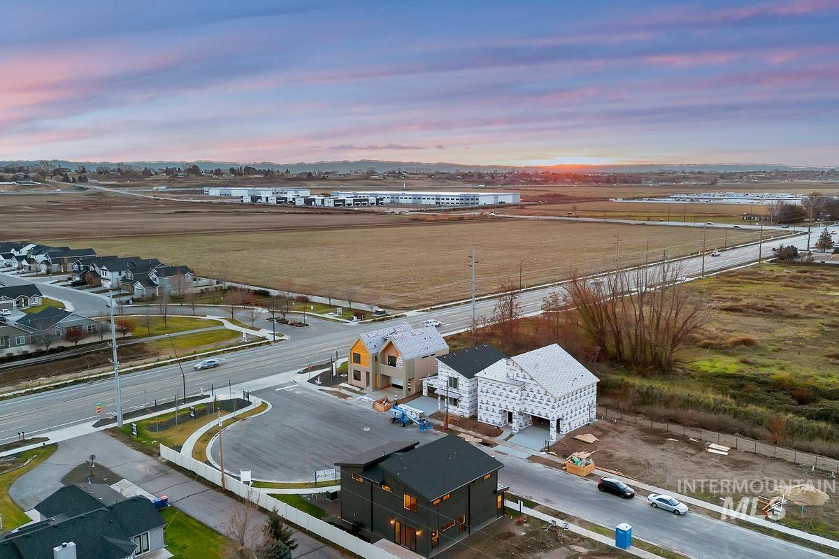 76 N Feather Reed Ave.