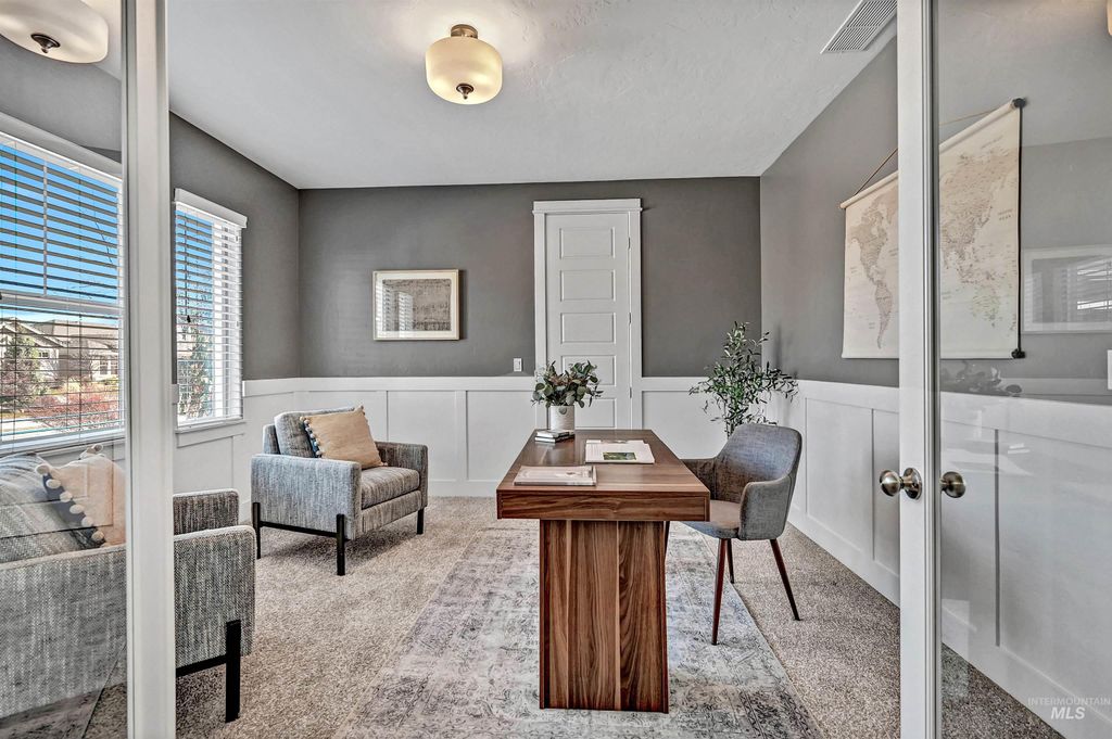 Photo of 2115 E Lodge Trail Ct, Meridian, ID 83642 (MLS # 98968895)