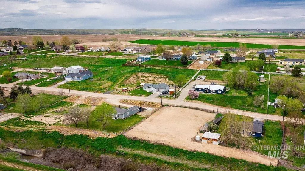 Photo of 3914 Wild Wood Ln, New Plymouth, ID 83655 (MLS # 98974078)