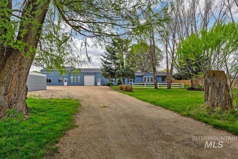 Photo of 10131 Hwy 44, Middleton, ID 83644 (MLS # 98980373)