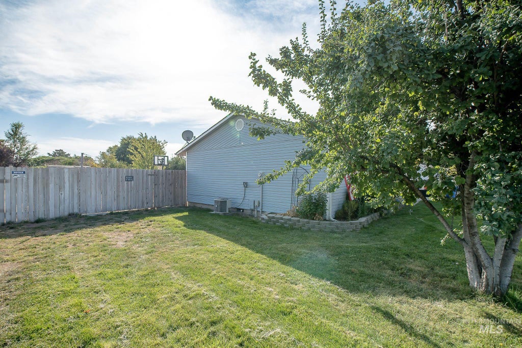 Photo of 7400 S Muirwood Ave, Boise, ID 83709 (MLS # 99001005)