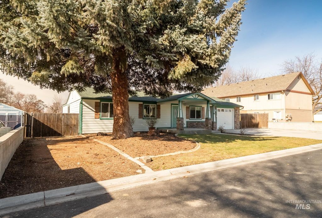 Photo of 6 S Canyon Drive, Middleton, ID 83644 (MLS # 98975666)