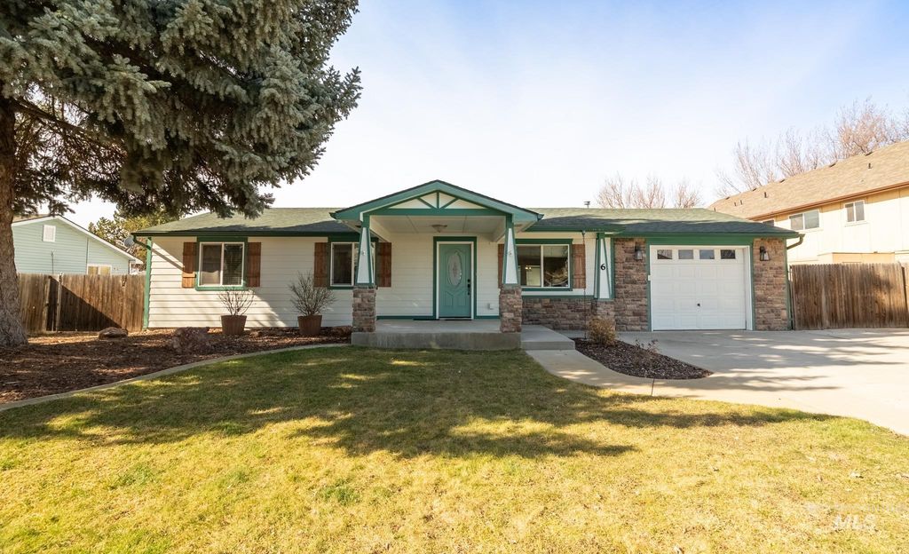 Photo of 6 S Canyon Drive, Middleton, ID 83644 (MLS # 98975666)