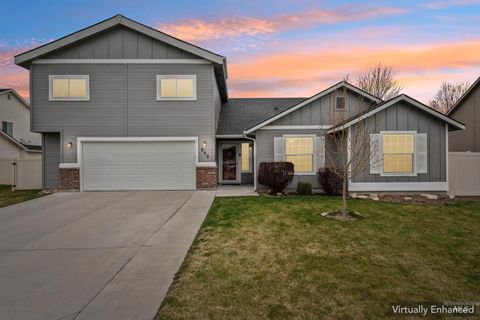 Photo of 950 N Pine Brook Way, Star, ID 83669 (MLS # 98977780)
