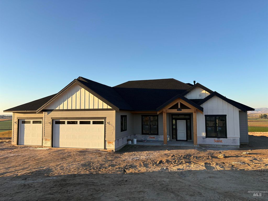 Photo of 6431 Raptor Ridge Ln, Melba, ID 83641 (MLS # 98976052)