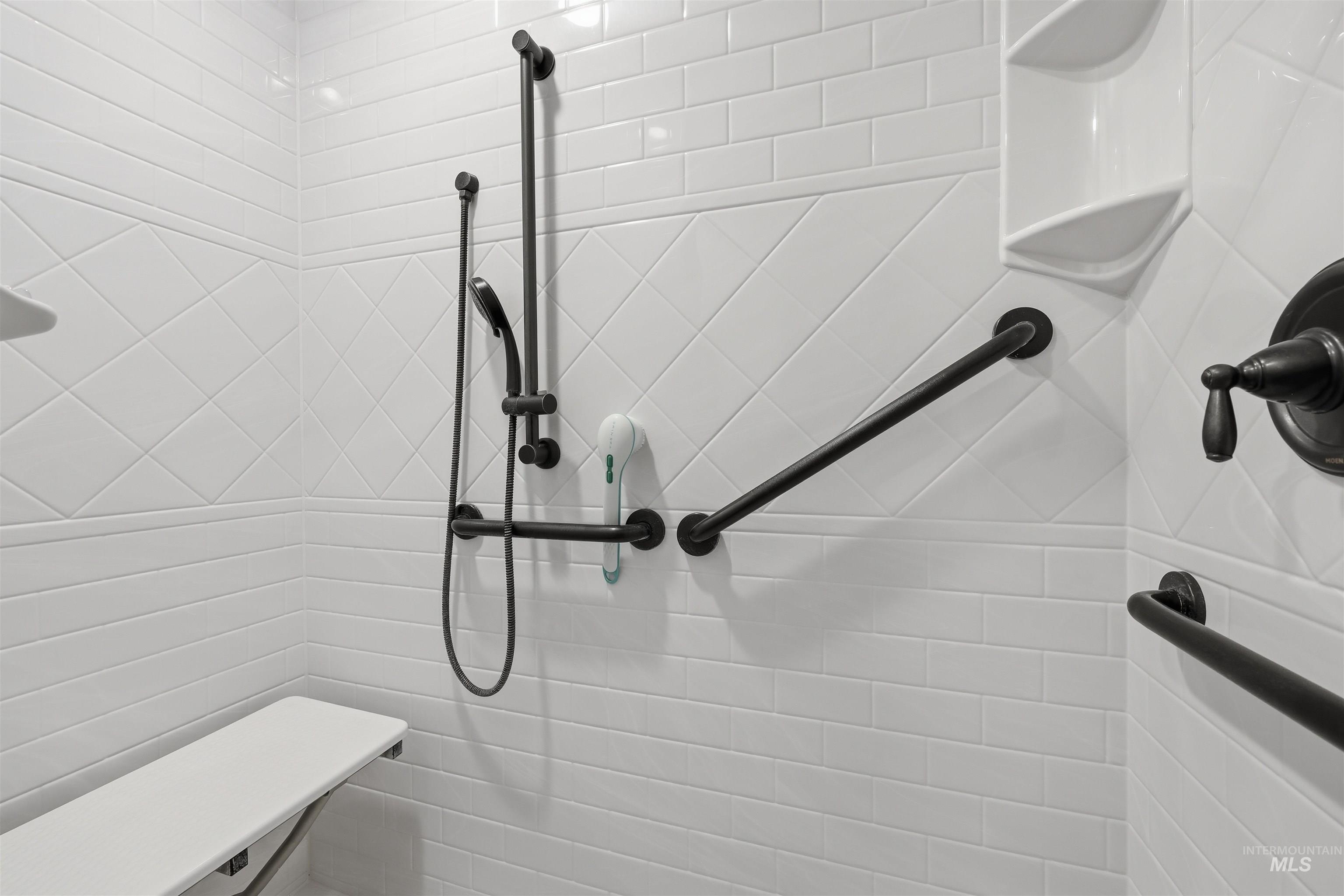 Walk-in Shower w/ bench seat and Grab Bars