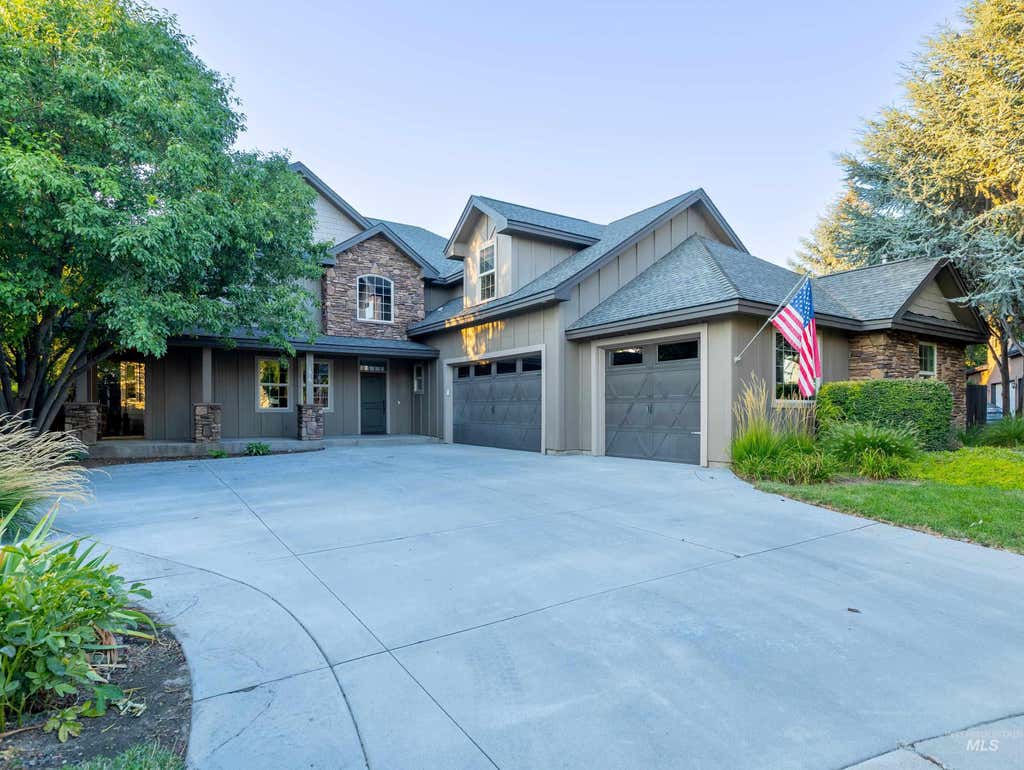 Photo of 1818 W Silver Creek Court, Nampa, ID 83686 (MLS # 98998425)
