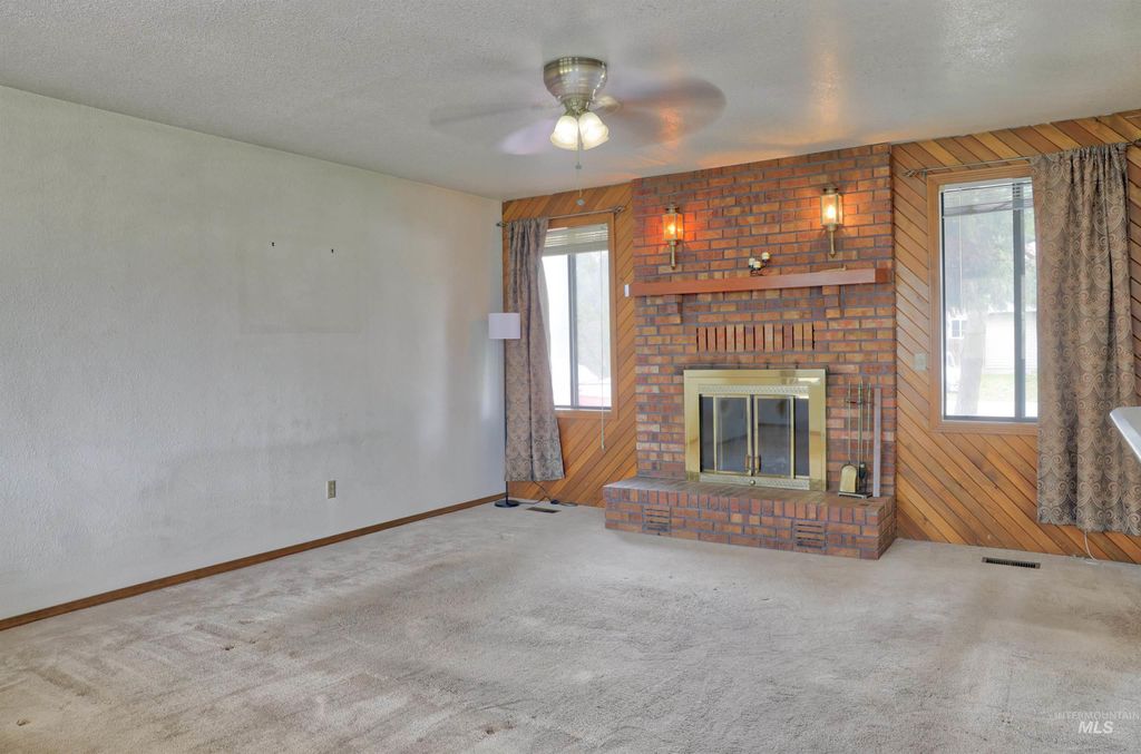 Photo of 3257 S Norfolk Way, Boise, ID 83706 (MLS # 98979191)