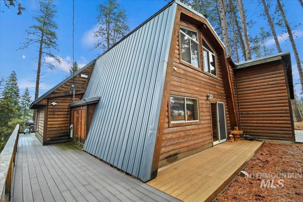 Photo of 9 Moonglow Dr, Garden Valley, ID 83622 (MLS # 98968132)