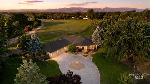 Photo of 2050 S Artesian Rd, Eagle, ID 83616 (MLS # 98991653)